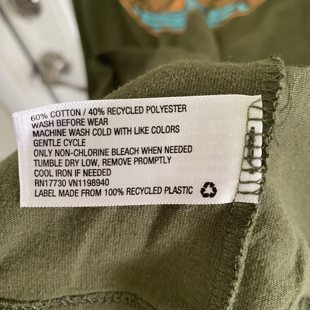 Good fellow & CO Mountain Sunrise Sunset Lake Camping T-shirt Green Men’s S NWOT - Picture 4 of 4